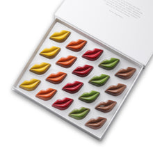 Charger l&#39;image dans la galerie, Les Baisers des Sablaises disponible en coffrets de 6/10/20 chocolats
