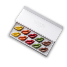 Charger l&#39;image dans la galerie, Les Baisers des Sablaises disponible en coffrets de 6/10/20 chocolats

